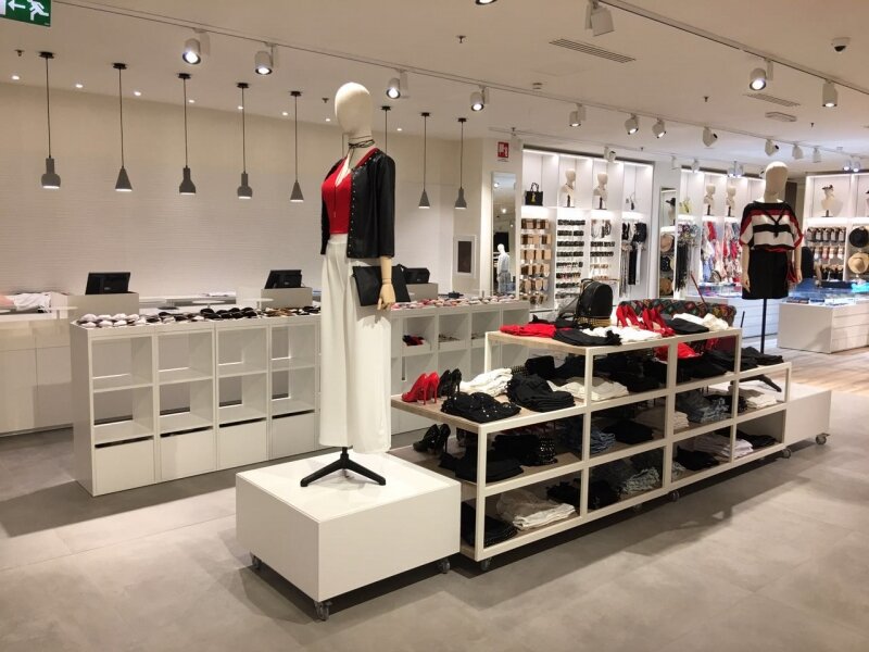 arredamenti per negozi